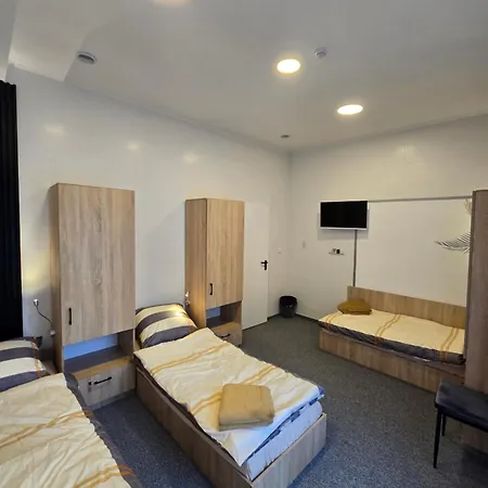 Goscinne Good Night Apartamenty, Hostal Będzin