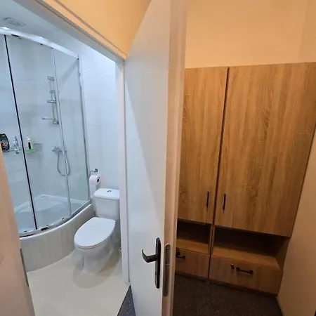 Goscinne Good Night Apartamenty, *