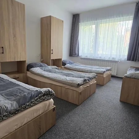 Hostal Goscinne Good Night Apartamenty, Będzin