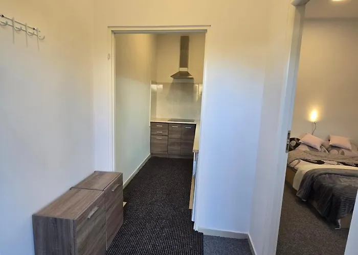 אכסניה Goscinne Good Night Apartamenty, *