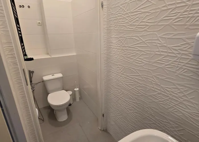 אכסניה Goscinne Good Night Apartamenty, *